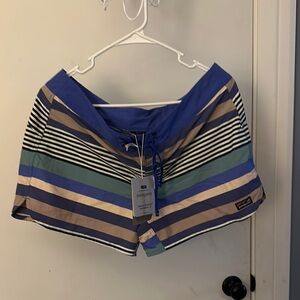 Patagonia wayfarer 5 in Blue and Tan Athletic Shorts Dynamic Stripes